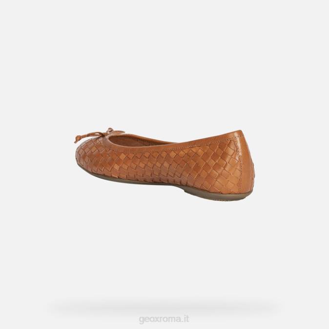 donna palmaria FX0W487 cognac Geox