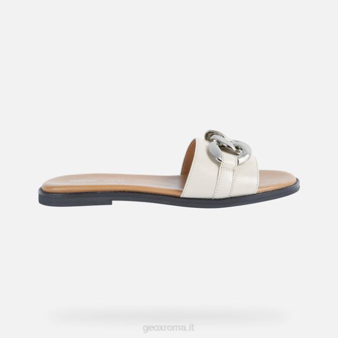 donna chiodata FX0W367 crema Geox