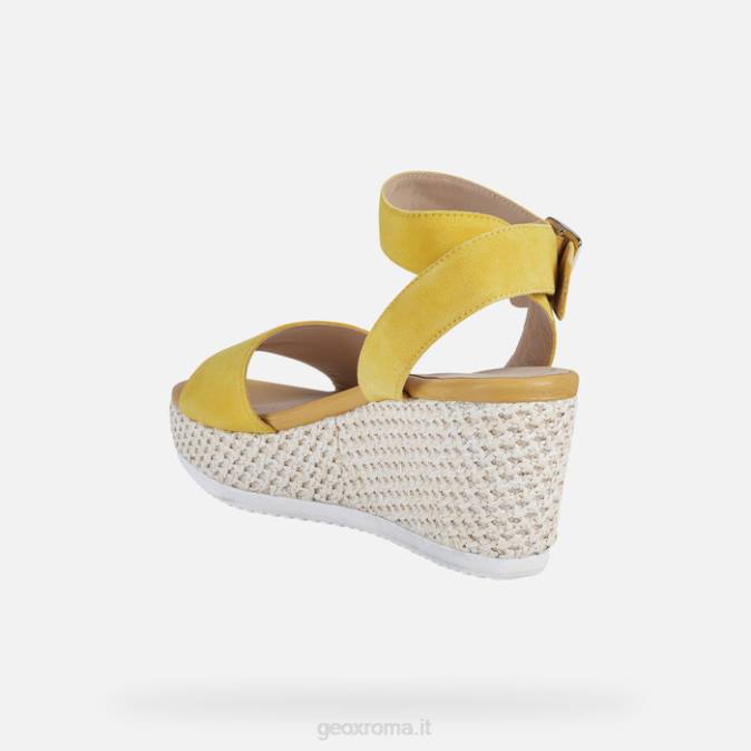 donna lipari FX0W460 giallo scuro Geox