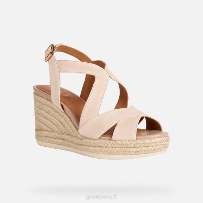 donna ponza FX0W160 nudo Geox