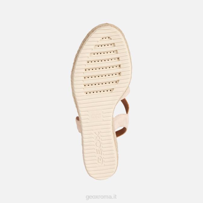 donna ponza FX0W160 nudo Geox