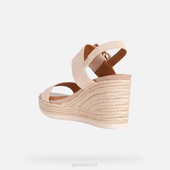 donna ponza FX0W1664 nudo Geox