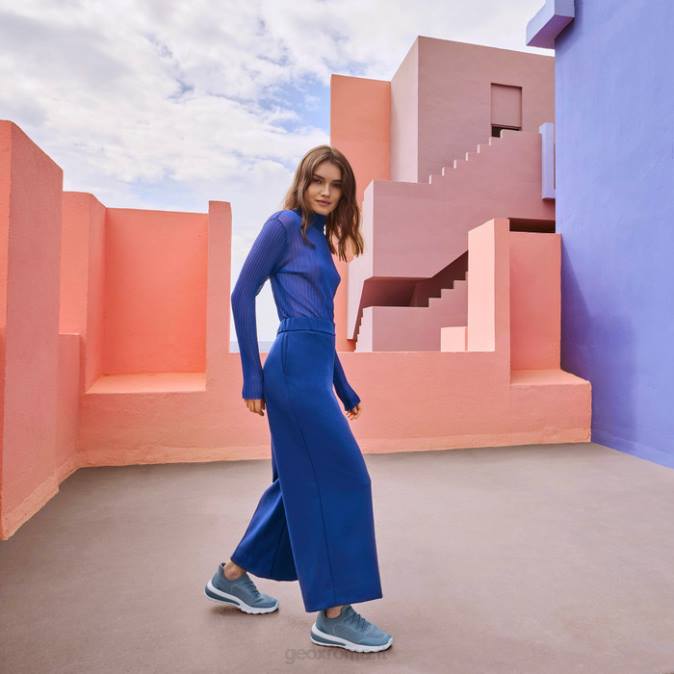 donna sferica attiva FX0W41 cielo chiaro Geox