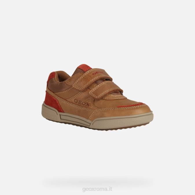 ragazzo poseido FX0W1411 cognac/rosso Geox