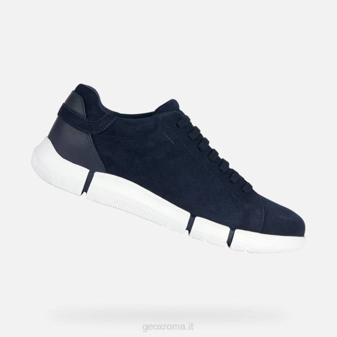 un uomo d'affari FX0W1789 Marina Militare Geox