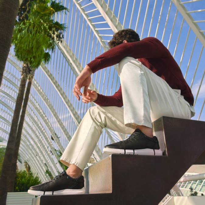 un uomo d'affari FX0W1825 nero Geox