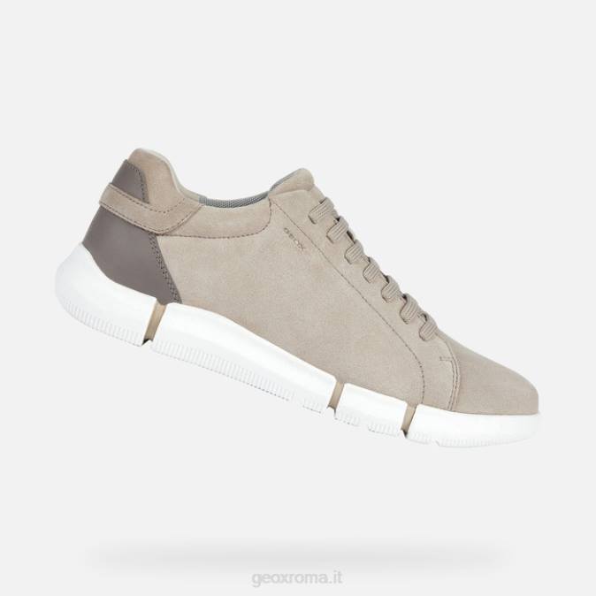 un uomo d'affari FX0W647 sabbia Geox